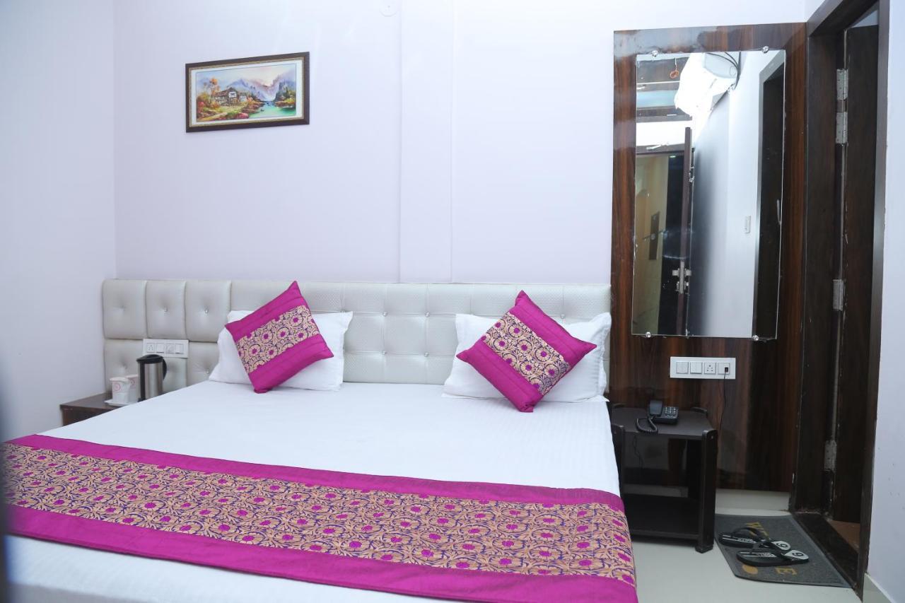 אמריצר Hotel Golden Dreams מראה חיצוני תמונה