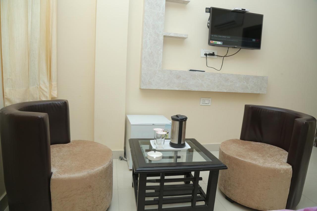אמריצר Hotel Golden Dreams מראה חיצוני תמונה