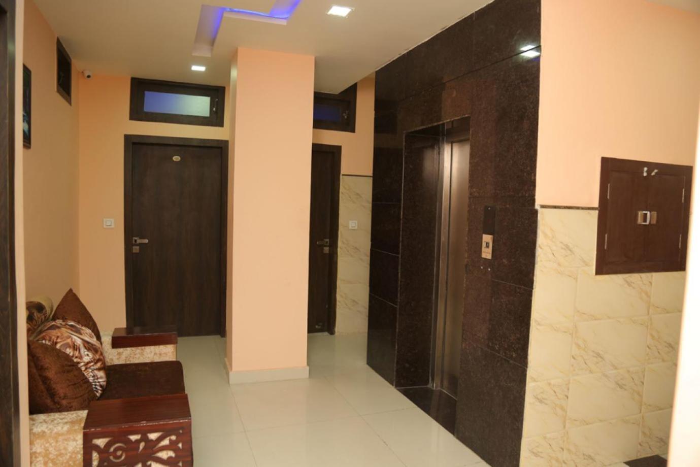 אמריצר Hotel Golden Dreams מראה חיצוני תמונה