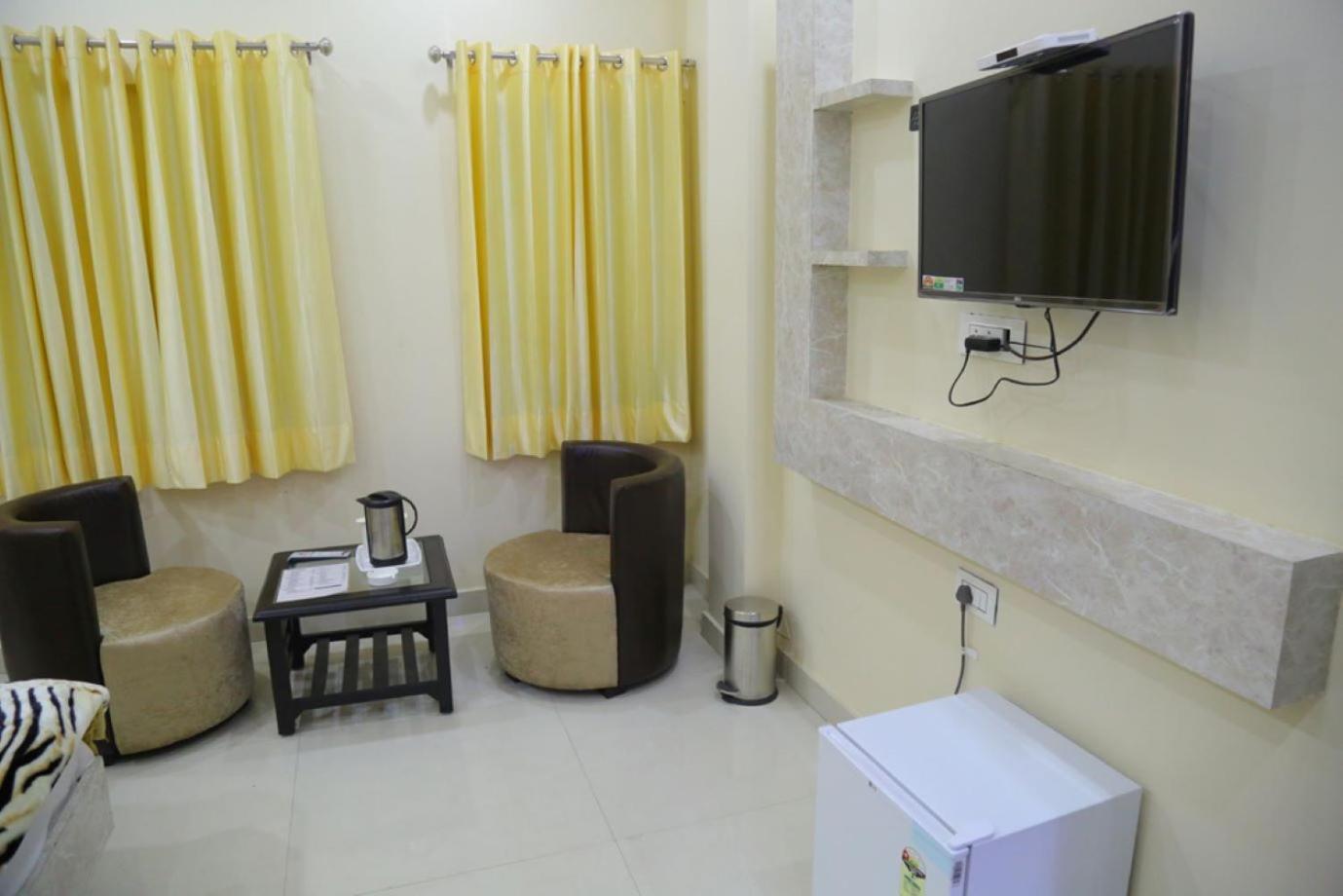 אמריצר Hotel Golden Dreams מראה חיצוני תמונה